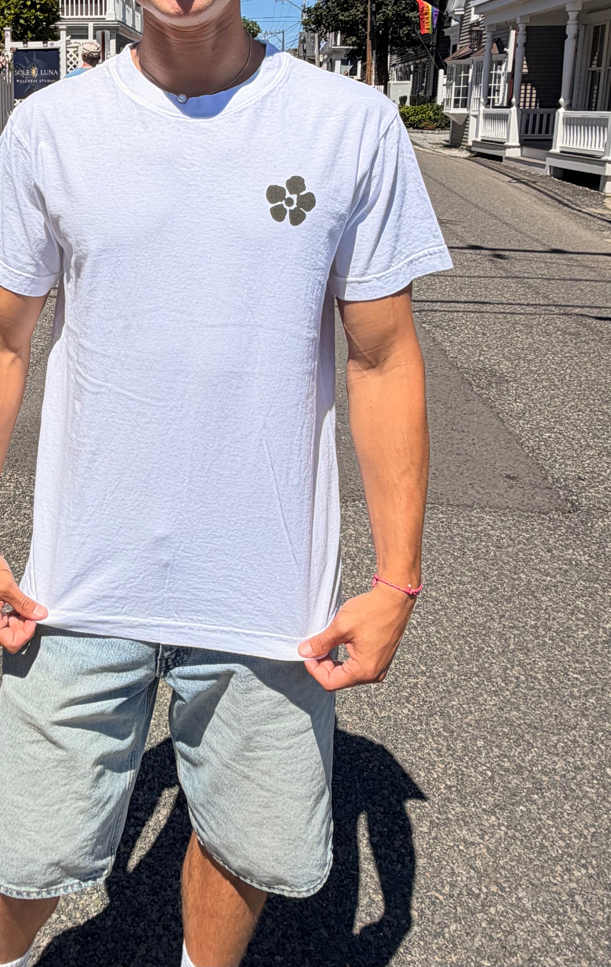 T Shirt - PTOWN Flora